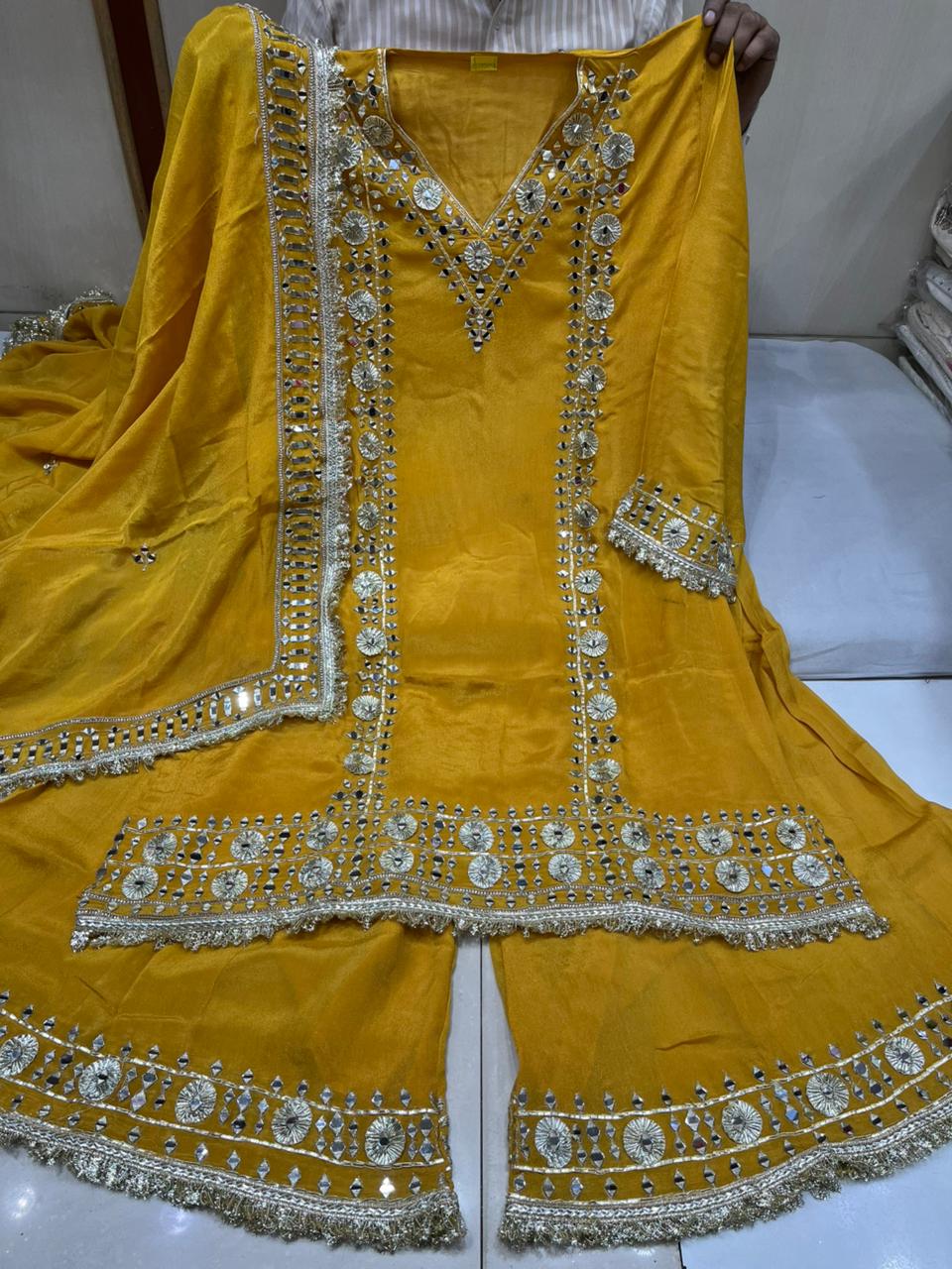 Mirror Beautiful  Sharara