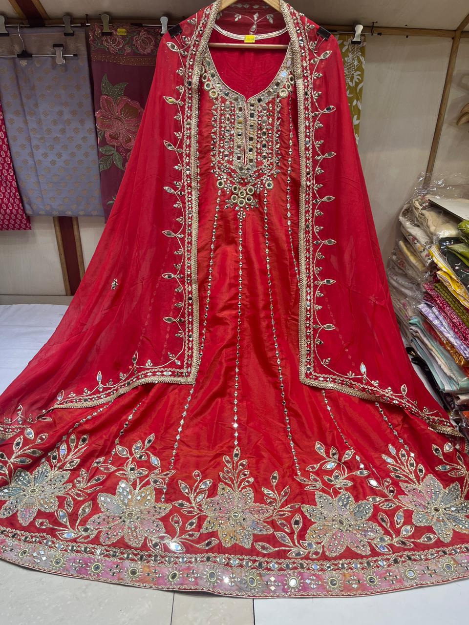 Bestseller Shimmer Aanarkali