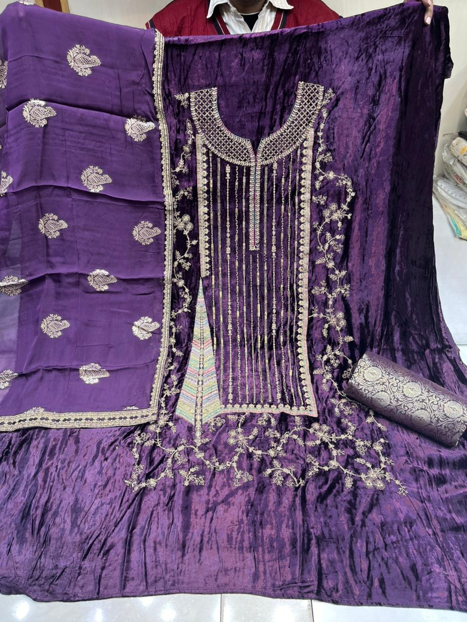 Kimkhab Salwar Velvet Suit