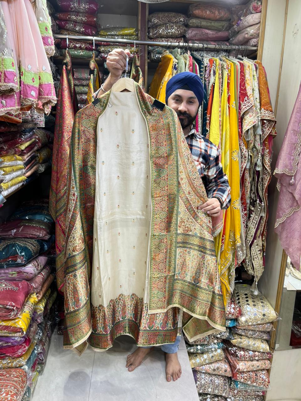 Pure Silk Banarasi Weaving